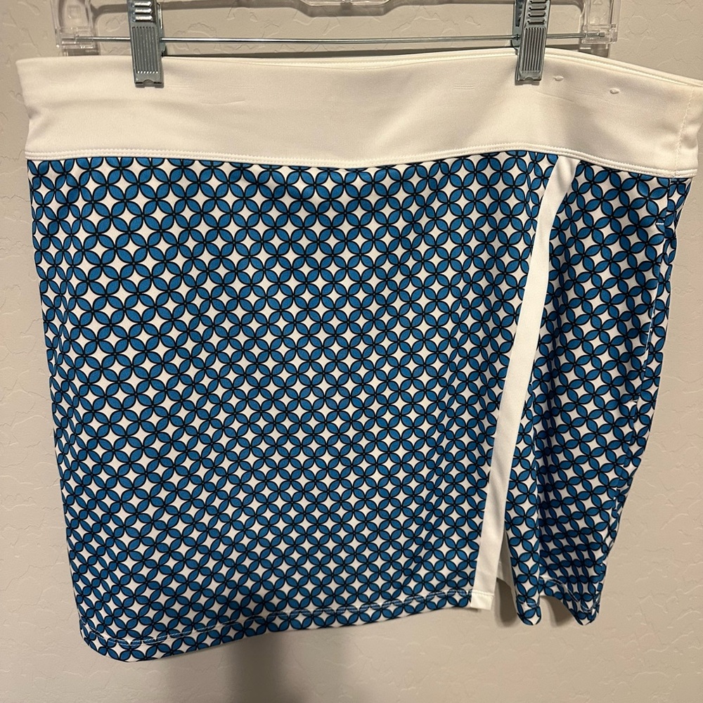 2pc. Ladies Callaway golf skort and matching top.